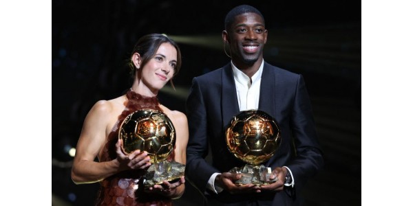 Mais um jogador da década de 1990 ganhou a Bola de Ouro Mais um jogador da década de 1990 ganhou a Bola de Ouro